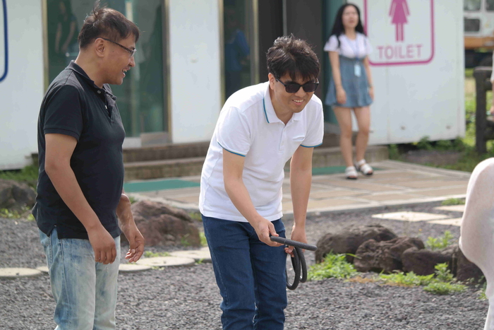 이상훈 링 던지기 하는 사진