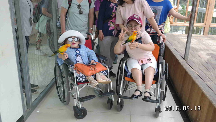 김윤정과 김수연 자매 새와찍은 사진