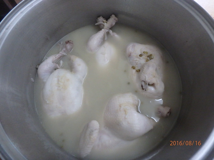 마리두 삼계탕 끊이는 과정 이미지