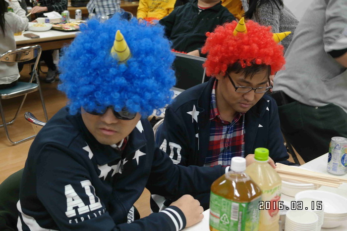 도깨비 모자 쓴 사진