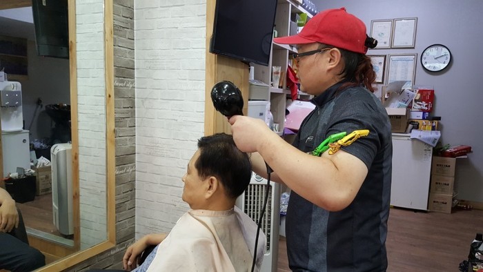 권용생 컷트 사진 권용생 컷트 사진