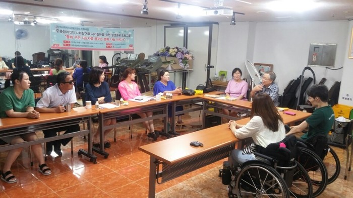 색동회 부산지부 박만준 회장과 권순명 부회장 색동회 부산지부 박만준 회장과 권순명 부회장