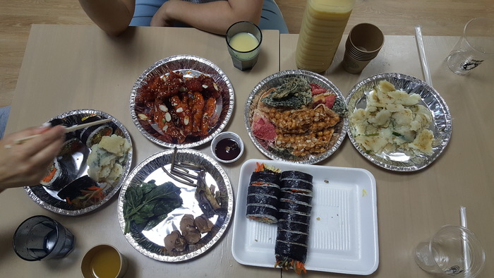 김밥.닭강정, 과자 등 김밥.닭강정, 과자 등