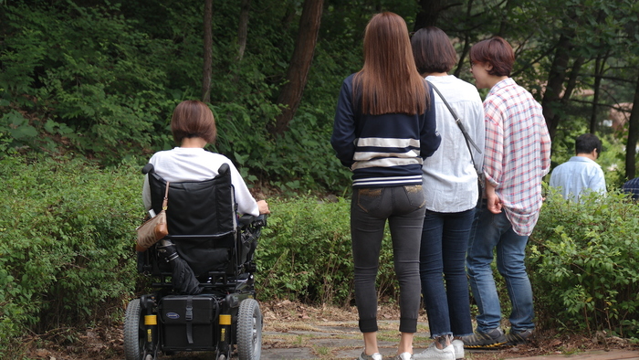 직원들 산책중 직원들 산책중