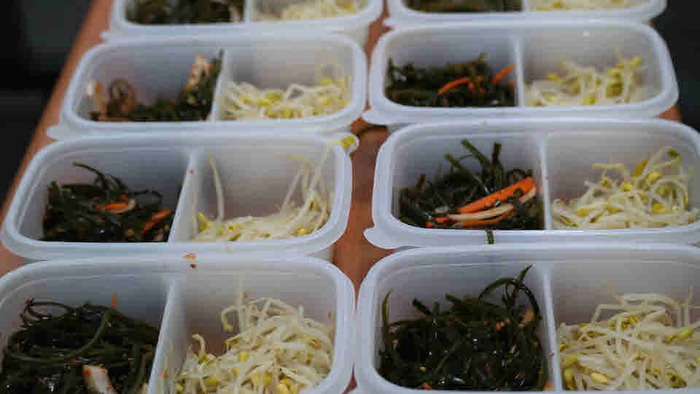 콩나물과 다시마채나물 콩나물과 다시마채나물