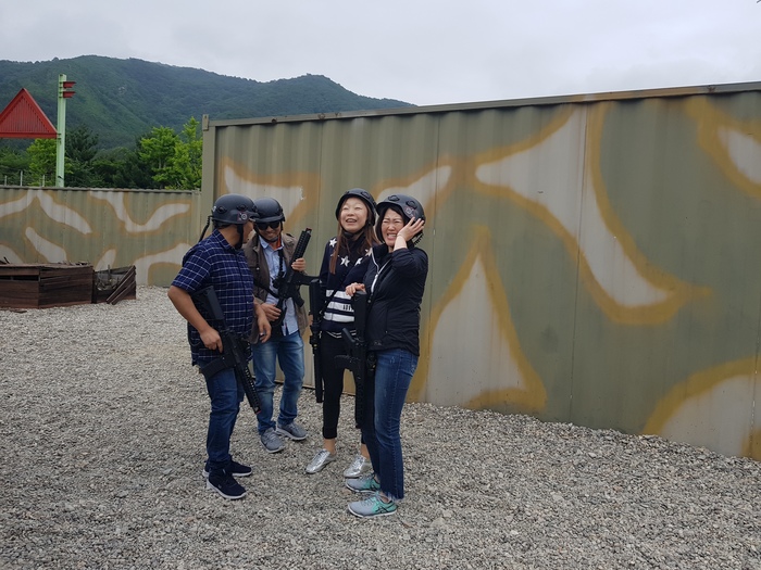 김정미,이은성,이상훈,박순서팀 이야기중인 사진 김정미,이은성,이상훈,박순서팀 이야기중인 사진