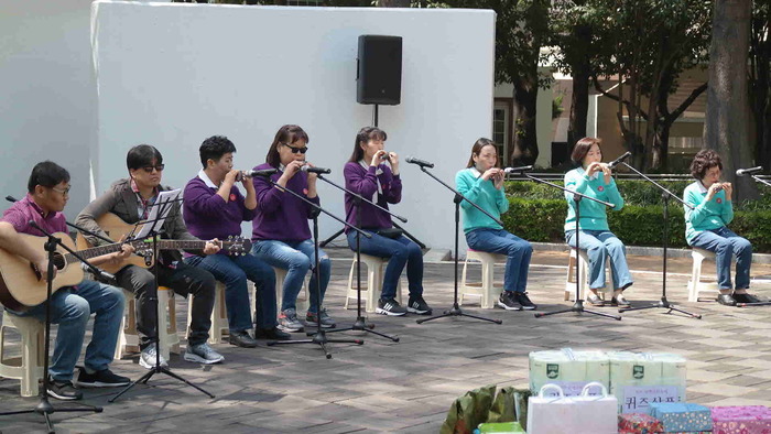 소나기와 울타리 공연