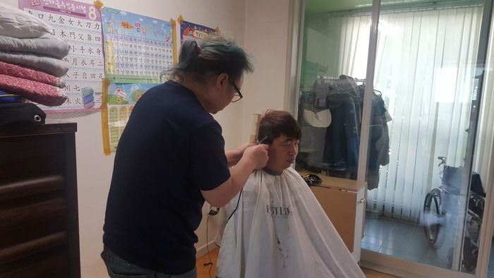 김정민 컷트 중 김정민 컷트 중