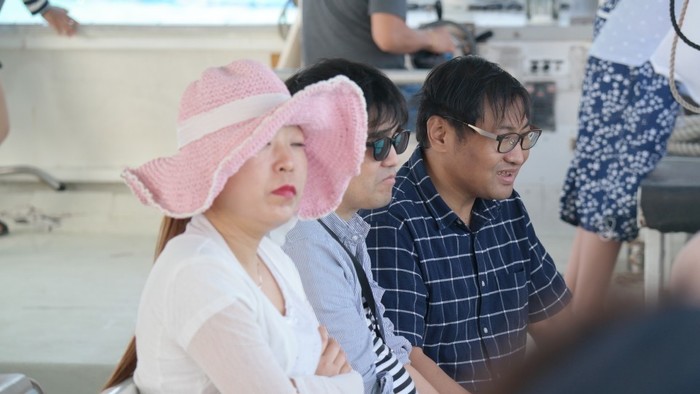 김정미 박순서 이상훈 배 안에 있는 사진 김정미 박순서 이상훈 배 안에 있는 사진