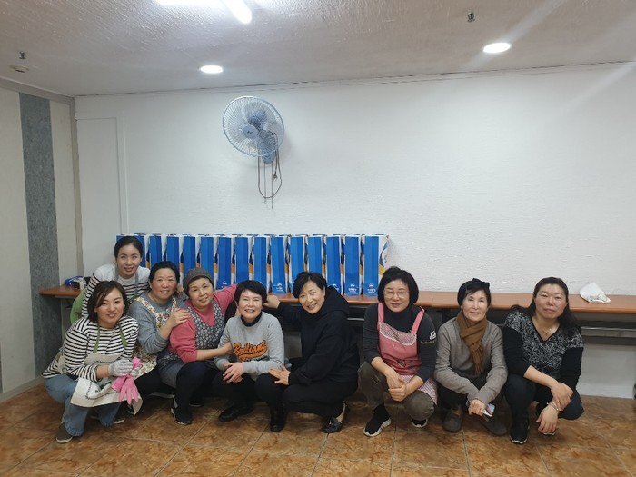 자원봉사자 단체사진 자원봉사자 단체사진