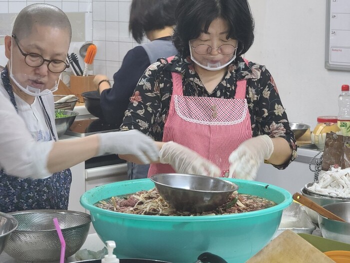 불고기 양념하는 사진 불고기 양념하는 사진
