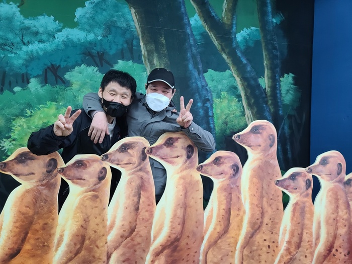 이경우,이강이씨 어깨동무하고 찍은 사진 이경우,이강이씨 어깨동무하고 찍은 사진
