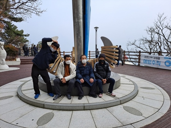 해기사 명예의 전당에서 단체 사진 해기사 명예의 전당에서 단체 사진
